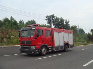 湖北江南专汽公司 泡沫（水罐）消防车操作视频！