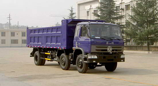 东风小三轴自卸车